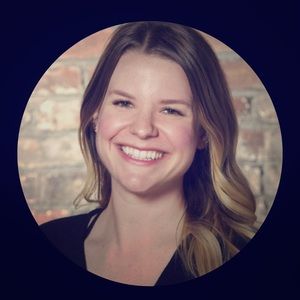 Meet your Posher, Caity